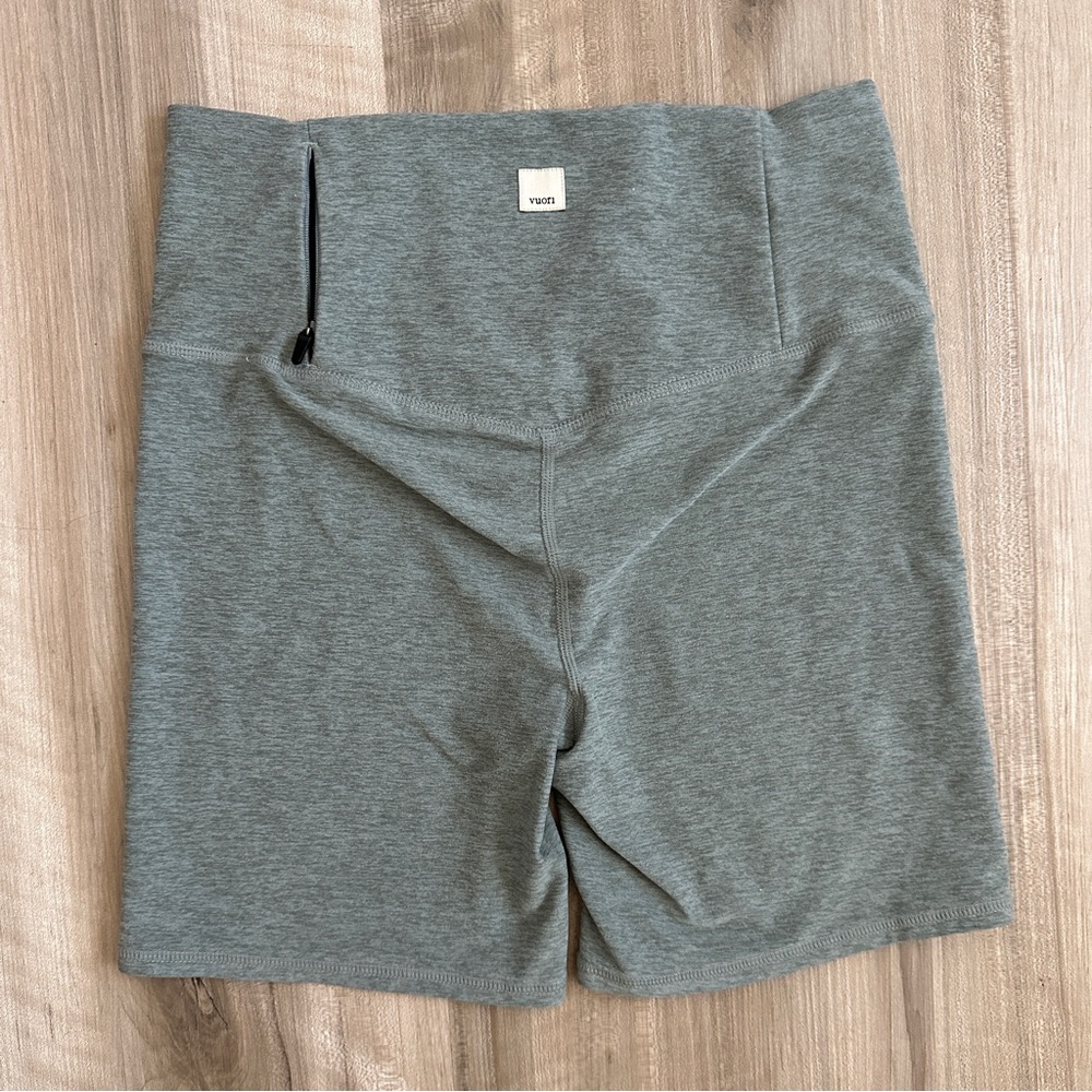 Vuori Clean Elevation Shorty- Stormy Heather